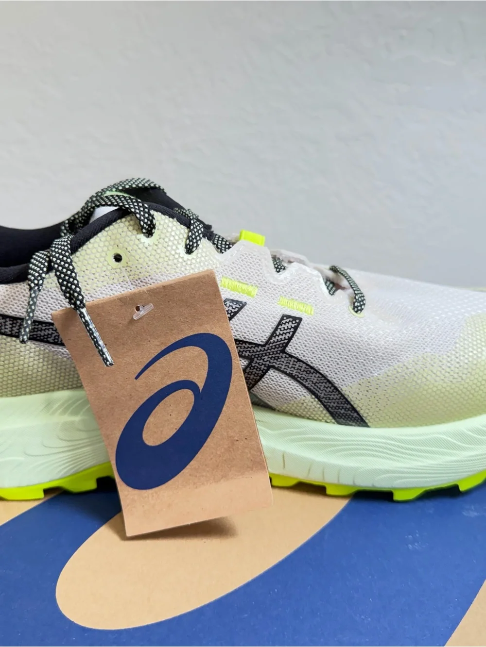ASICS Women’s GEL Trabucco 12, Size 10.5